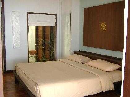 Baan Yong Yuth Buri deluxe sea front bungalow